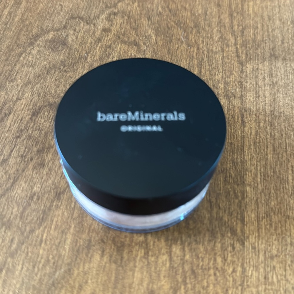Bare minerals foundation
